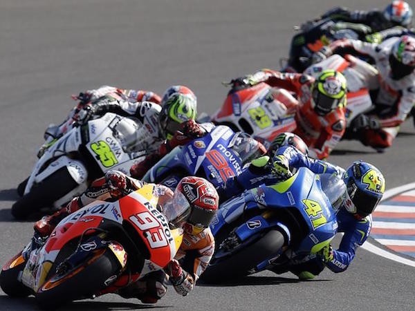 Moto GP 2015: “Van rui” tiep tuc deo bam Marquez